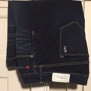 Jean shorts, mid thigh